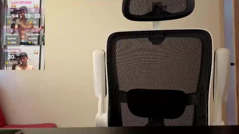 Snapshot of cristopher23_ chatting on 10.24.25 cristopher23 online show from 10.24.25