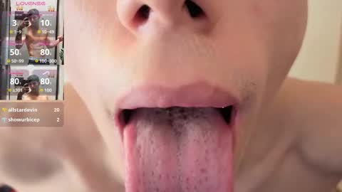 Snapshot of cristopher23_ chatting on 12.04.25 cristopher23 online show from 12.04.25