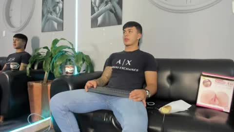 Snapshot of cristopher_strong chatting on 03.07.25 Cristopher online show from 03.07.25