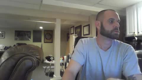 Snapshot of crm400 chatting on 09.09.25 billybasement online show from 09.09.25