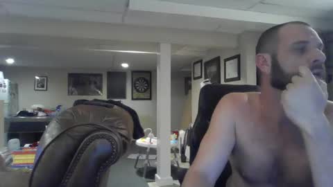 Snapshot of crm400 chatting on 09.17.25 billybasement online show from 09.17.25