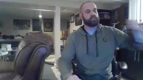 Snapshot of crm400 chatting on 11.29.25 billybasement online show from 11.29.25