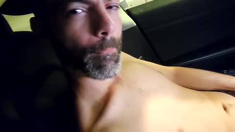 Snapshot of croutardlive chatting on 09.24.25 croutardlive online show from 09.24.25