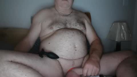 Snapshot of crowbarbi chatting on 11.10.25 Crowbarbi online show from 11.10.25