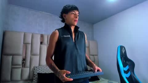 Croy online show from 03.14.26