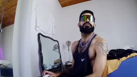 Alex Towers 3o5 online show from 02.09.25