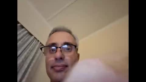 Snapshot of crucut80 chatting on 01.03.25 Crucut online show from 01.03.25