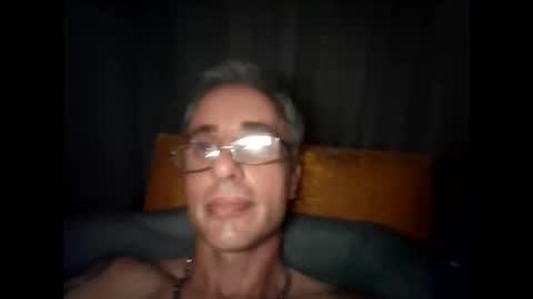 Snapshot of crucut80 chatting on 01.22.25 Crucut online show from 01.22.25