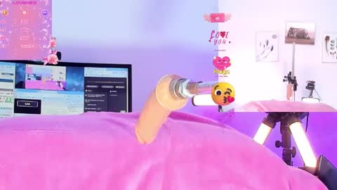 Mia online show from 01.15.25