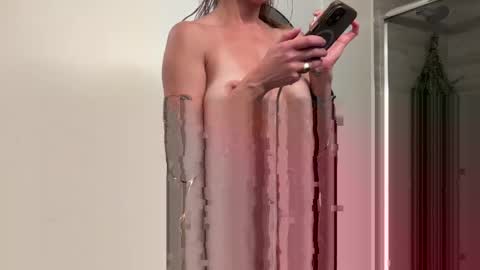 CruellaCuck online show from 10.21.25