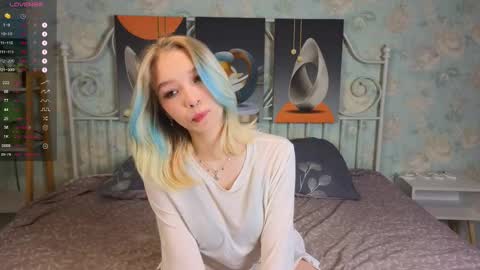 Snapshot of crystal_frost chatting on 03.01.25 MY NAME IS MARY AND LINA WELCOME EVERYONE I WILL BE HAPPY TO GIVE YOU WHAT YOU HAVE DREAMED OF FOR SO LONG online show from 03.01.25