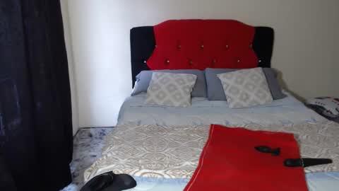   Crystal  Milf online show from 01.14.26