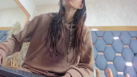 crystal_sm online show from 03.27.26