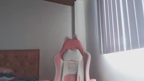 Crystal Blaze online show from 10.25.25