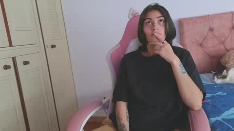 Crystal Blaze online show from 10.30.25