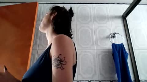 Crystal Blaze online show from 10.31.25