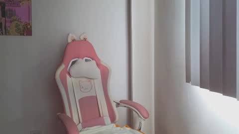 Crystal Blaze online show from 11.11.25