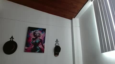 Crystal Blaze online show from 04.04.26