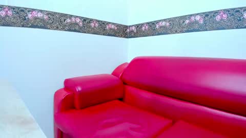 I AM CRYSTAL online show from 02.22.25