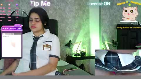 Snapshot of crystalboow chatting on 05.21.26 Crystal online show from 05.21.26