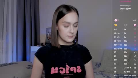 Snapshot of crystalcandies chatting on 12.29.24 Arina online show from 12.29.24