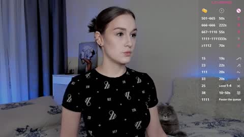 Snapshot of crystalcandies chatting on 01.12.25 Arina online show from 01.12.25