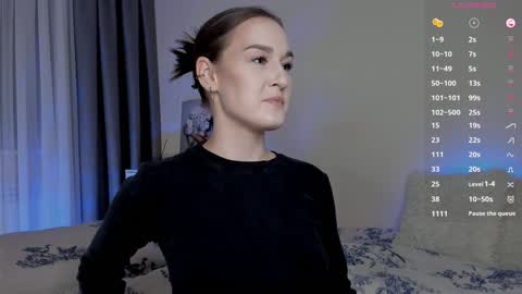 Snapshot of crystalcandies chatting on 01.18.25 Arina online show from 01.18.25