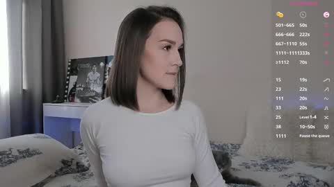 Snapshot of crystalcandies chatting on 02.18.25 Arina online show from 02.18.25