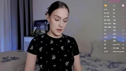 Snapshot of crystalcandies chatting on 03.12.25 Arina online show from 03.12.25