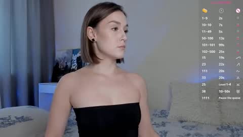 Snapshot of crystalcandies chatting on 09.10.25 Arina online show from 09.10.25