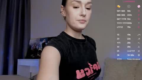 Snapshot of crystalcandies chatting on 10.25.25 Arina online show from 10.25.25