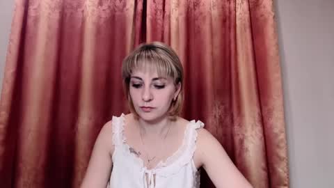 Snapshot of crystalfever_ chatting on 05.24.26 Mary online show from 05.24.26