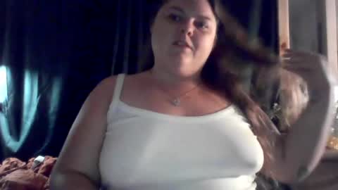Snapshot of crystalizzzee chatting on 08.01.26 Herekittykitty69 online show from 08.01.26