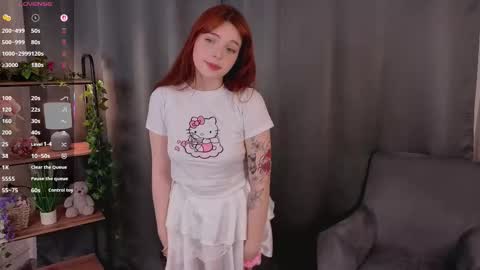 Snapshot of crystalrossy chatting on 02.02.26 Morry online show from 02.02.26