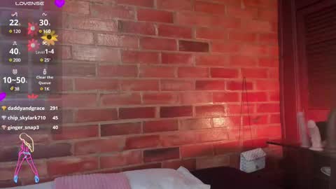 Snapshot of crystalvazquez chatting on 03.02.25 Soy Crystal online show from 03.02.25