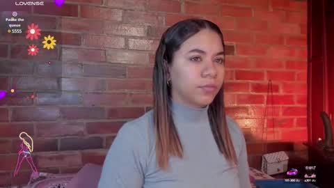 Snapshot of crystalvazquez chatting on 03.08.25 Soy Crystal online show from 03.08.25