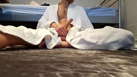 Snapshot of crzcrz chatting on 12.30.24 crzcrz online show from 12.30.24