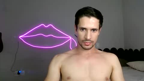 Snapshot of cshundderlick chatting on 02.15.26 cshunderlick online show from 02.15.26