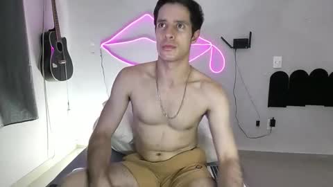 Snapshot of cshundderlick chatting on 02.22.26 cshunderlick online show from 02.22.26