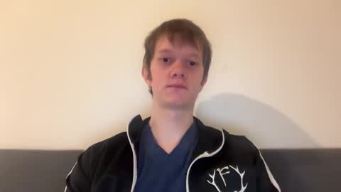 Snapshot of cube93 chatting on 03.08.25 cube93 online show from 03.08.25