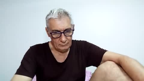 Snapshot of cucaio18 chatting on 04.23.26 BIG UNCUT HARD COCK online show from 04.23.26