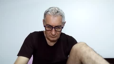 Snapshot of cucaio18 chatting on 04.26.26 BIG UNCUT HARD COCK online show from 04.26.26