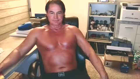 Yup... kinda old but Stop in and say hello online show from 07.12.26