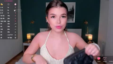 Snapshot of cuddles_jane chatting on 03.07.26 Silvia online show from 03.07.26