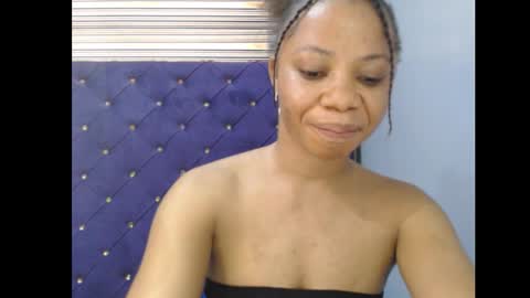Snapshot of cum_chocochata chatting on 10.11.25 Nancy online show from 10.11.25
