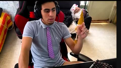 Snapshot of cum_fantasy21 chatting on 12.15.25 online show from 12.15.25