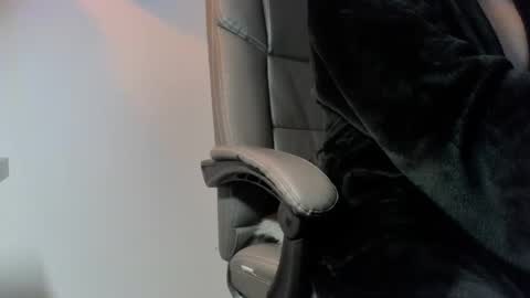 cum gun online show from 10.08.25