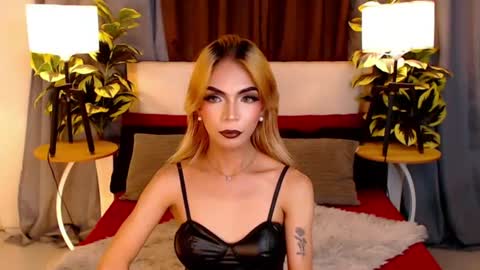 Snapshot of cum_ofdesire chatting on 06.18.26 cum_ofdesire online show from 06.18.26