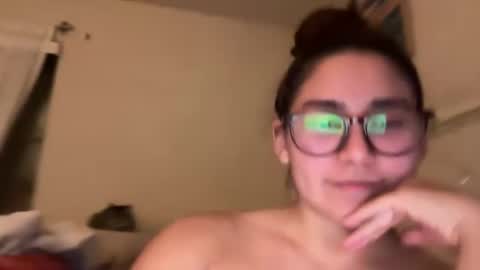 Snapshot of cumberinme chatting on 03.11.25 cumberinme online show from 03.11.25