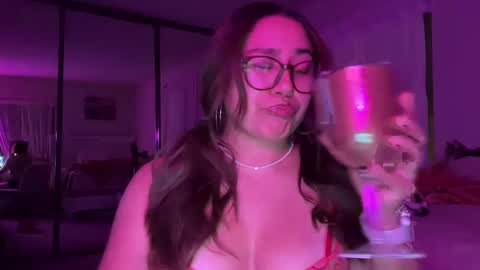 Snapshot of cumberinme chatting on 03.12.25 cumberinme online show from 03.12.25